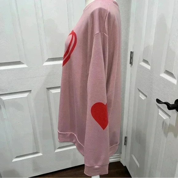 Plus sized 2XL Sweatshirt hearts pink/ red winter long lines pullover sc… - Picture 4 of 7